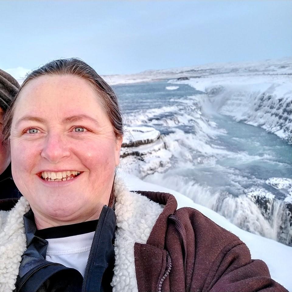 美国50岁夫妇辞职卖光家产，退休爽住游轮：比房贷便宜多了