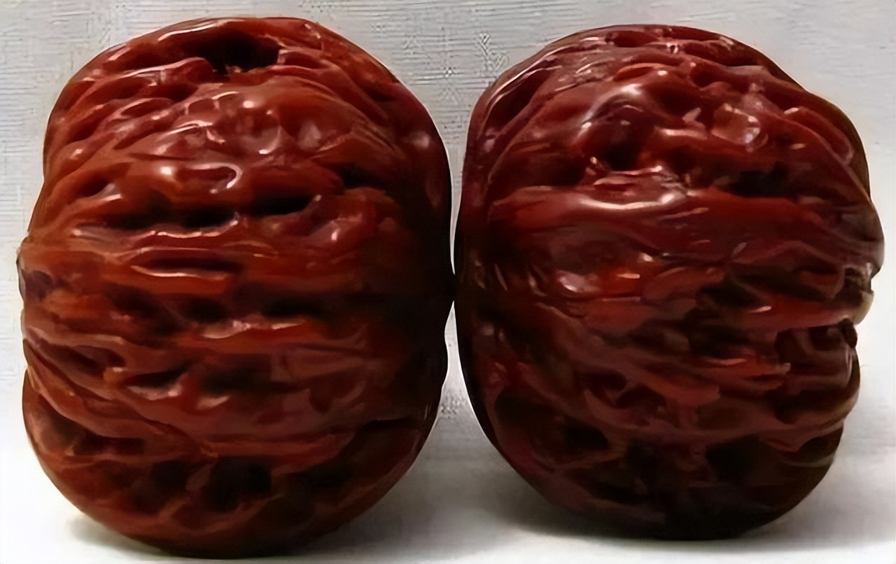 文玩圈里的怪现象,有真的可人家偏偏要买假的