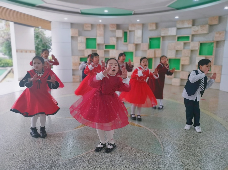 火力全开向未来演讲,虎力全开向未来展板