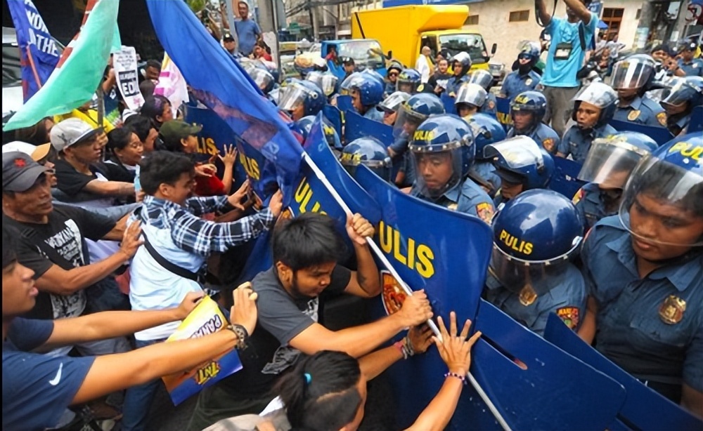 被菲律宾霸占的岛屿现在怎么样了,被菲律宾侵占的岛礁有多少