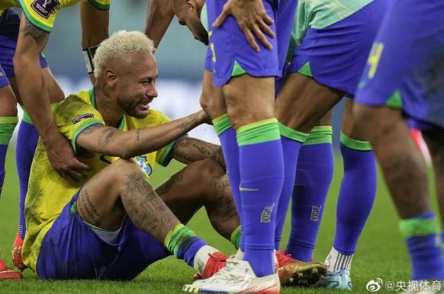 4强内马尔泪洒赛场C罗痛哭告别凯恩错失点球有的是最后一届世界杯