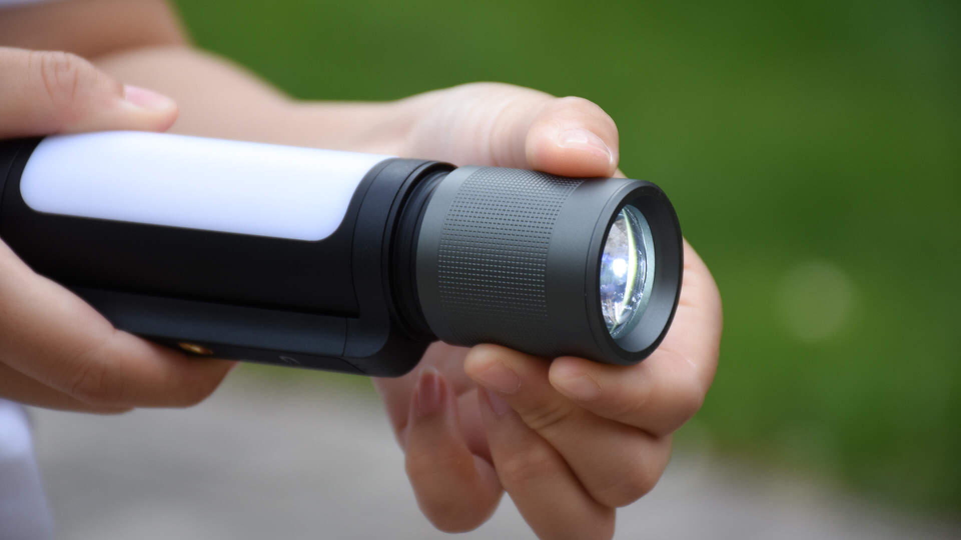 纳拓雷鸣音乐手电,纳拓雷鸣12合一手电筒音响