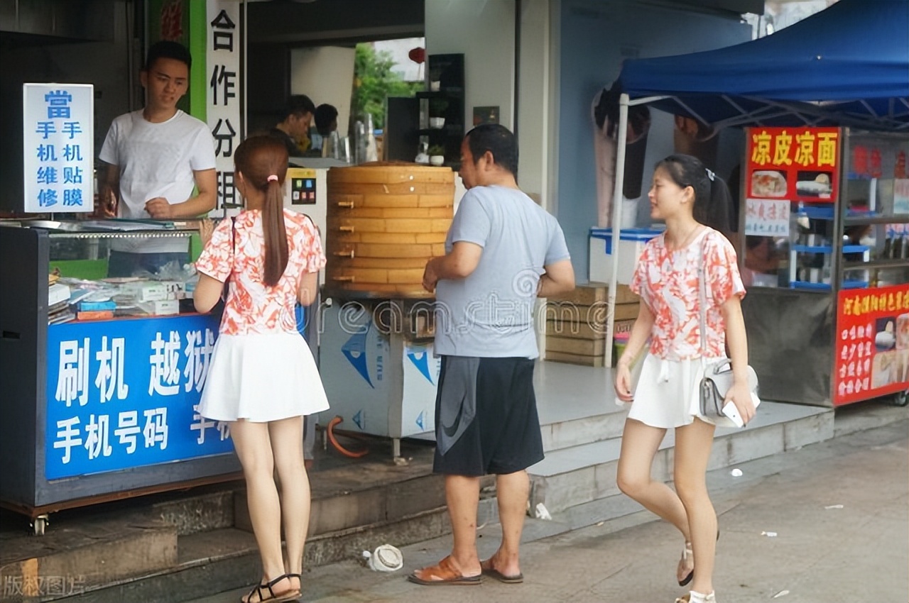 手机维修行业前景,手机维修店赚钱吗