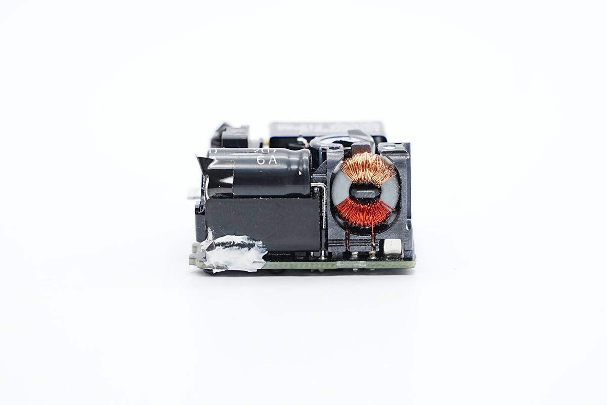 苹果原装20w快充一个小时充电50%,苹果原装快充20w充14pm要充多久