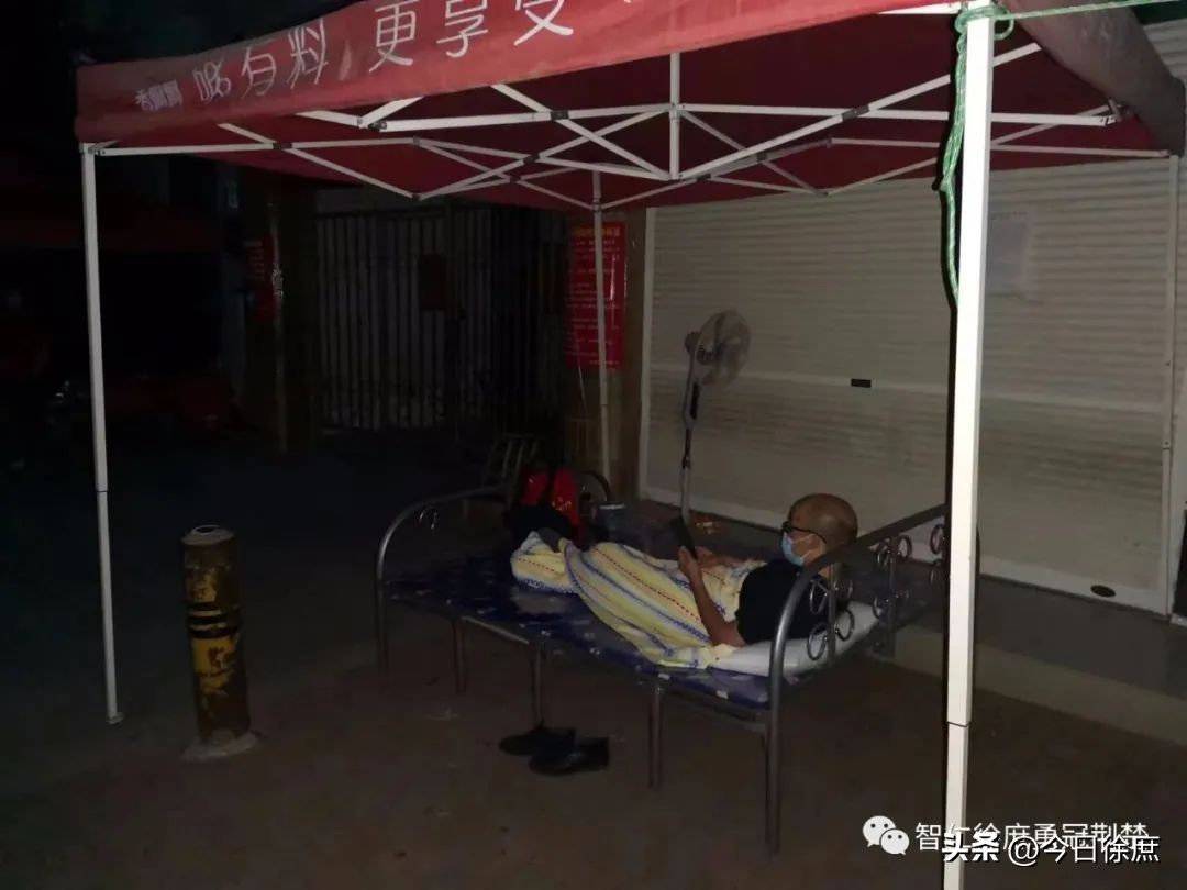 南漳徐庶学校：育人为师战疫为“士”