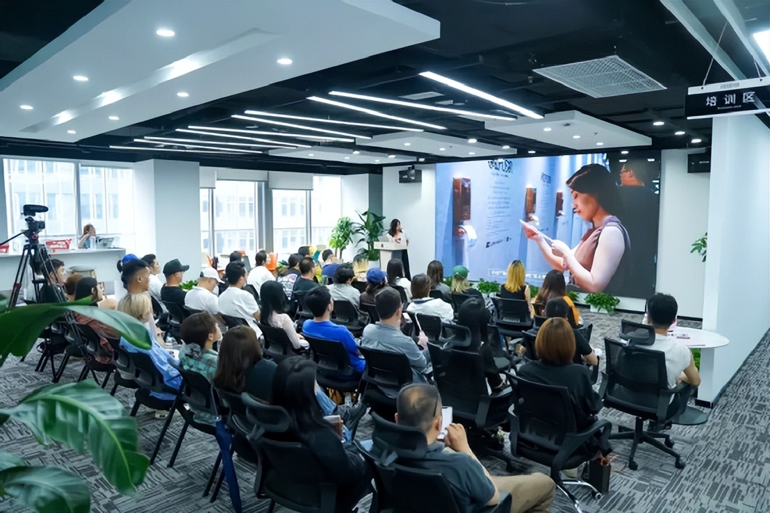 创意是热爱生活的智慧,创意是一种乐趣