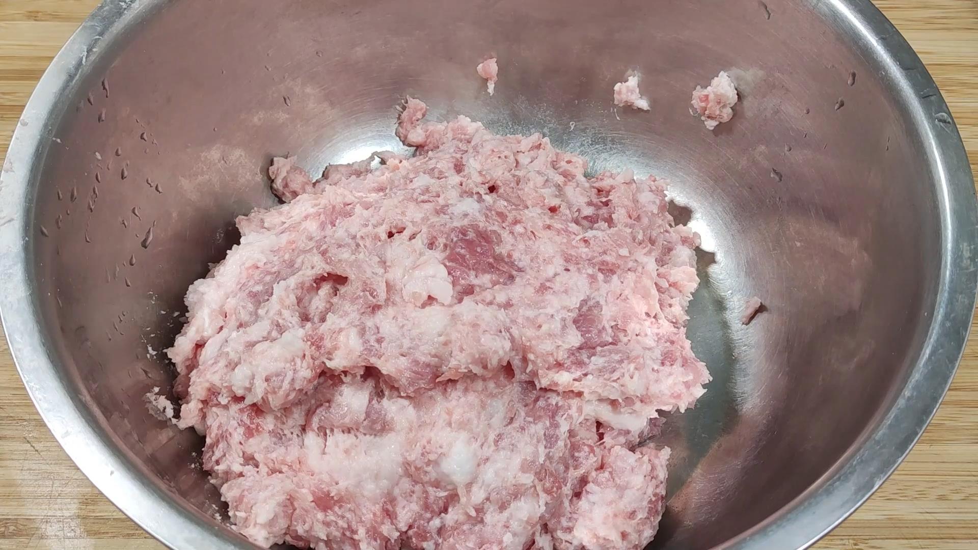 炸丸子不要水的方法,炸丸子不要鸡蛋的做法