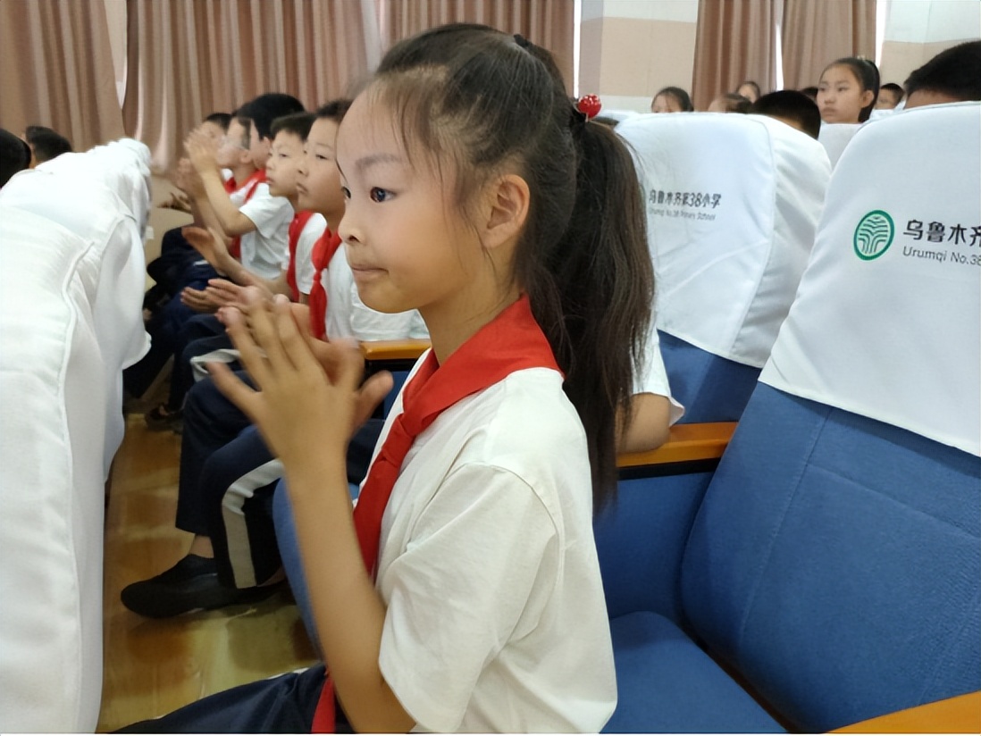 围棋授牌仪式,乌鲁木齐围棋特色的学校