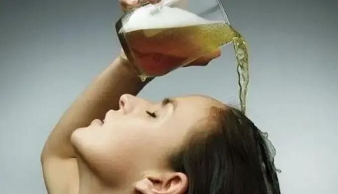 有大量过期啤酒怎样变废为宝,过期啤酒的用处生活小技巧