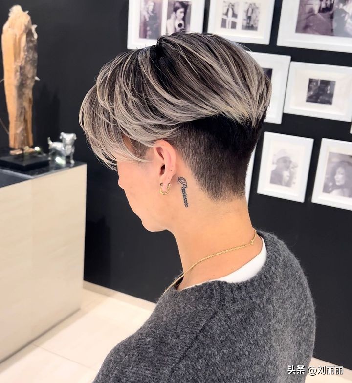 发型2018流行男士发型板寸头,炎热的夏季寸头