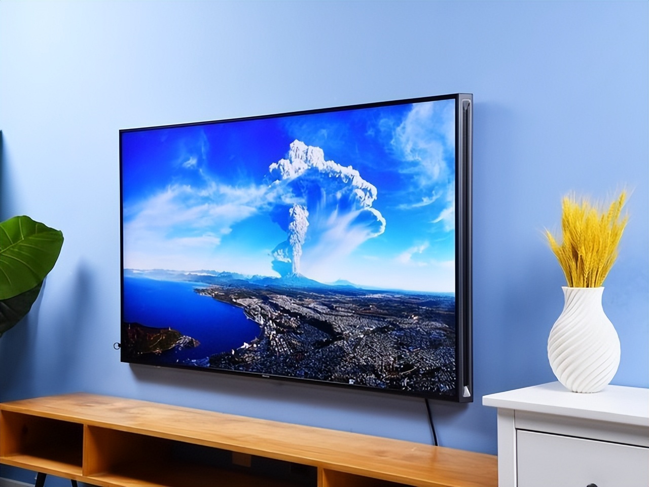 海信电视u8和e8对比,海信电视65寸e8h怎么样