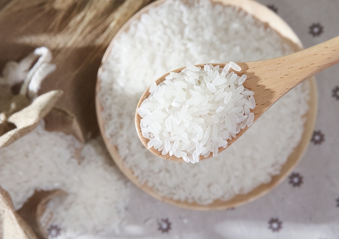 口干口苦要警惕三种疾病,口干口苦要警惕三种病