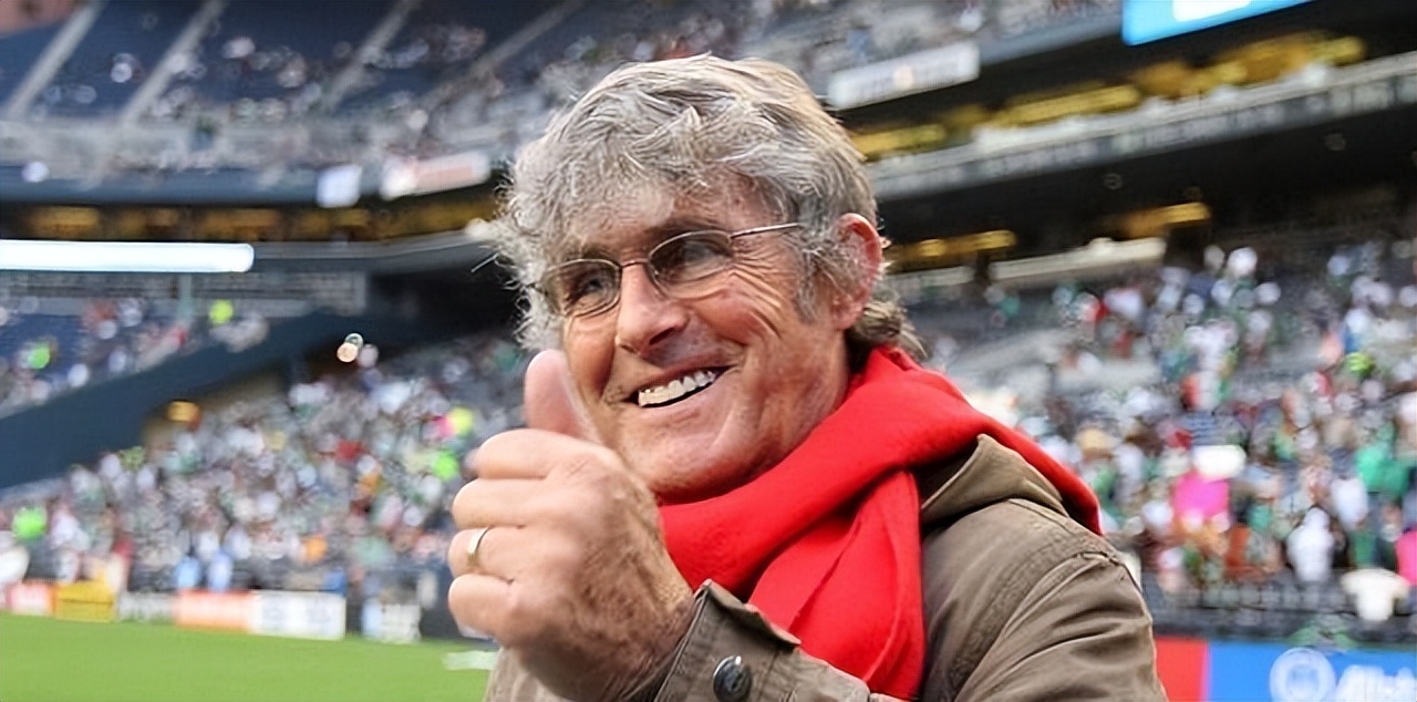 被米卢称赞的足球神童,周了了足球神童视频直播