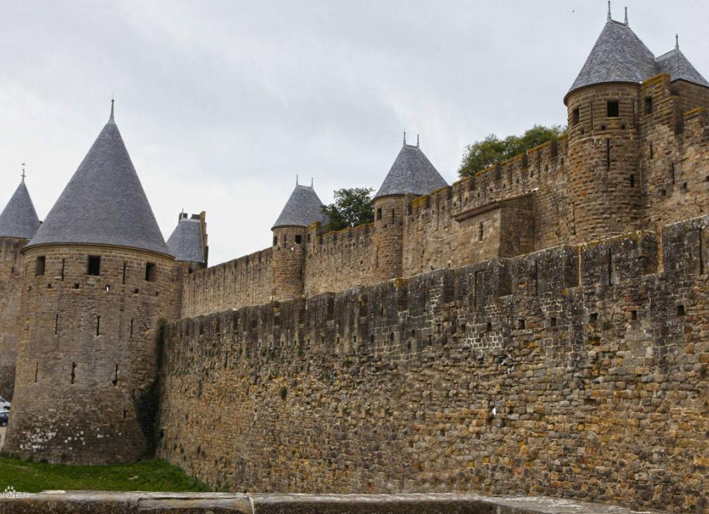 中世纪哥特式建筑风格的建筑绘画,欧洲宫廷风建筑绘画