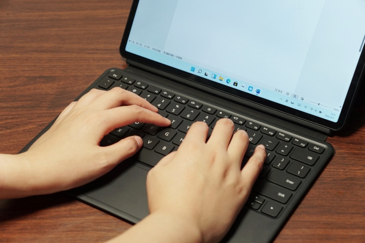 华为matebookego普通版2023实测,华为matebookego性能版专业测评