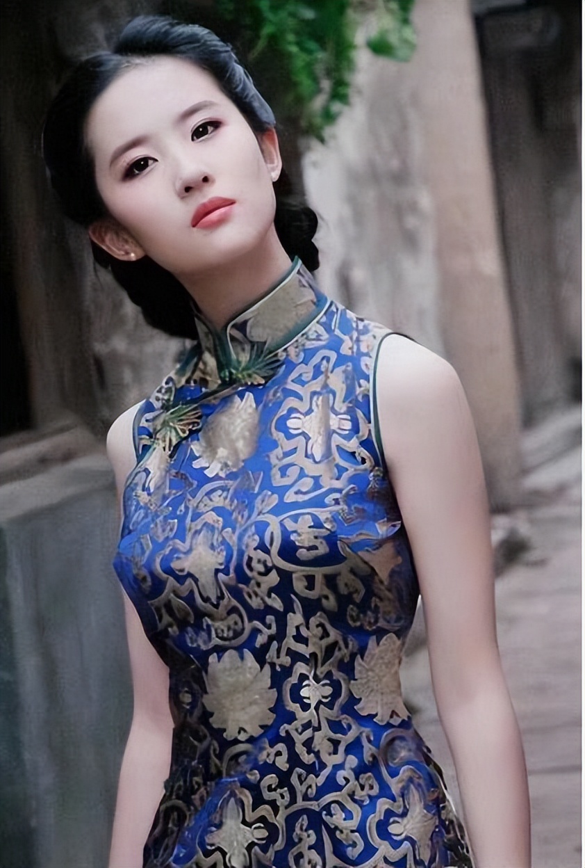 “十位”穿旗袍的女星，她们集温柔、妩媚、性感、撩人于一身！