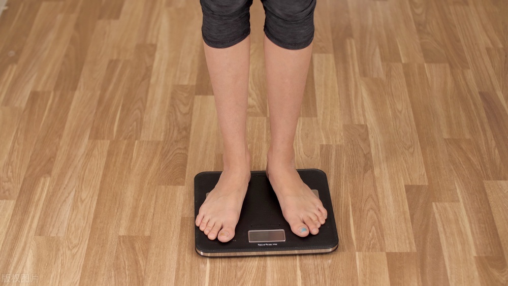 没减肥莫名消瘦啥原因,年轻人突然暴瘦一定是有原因