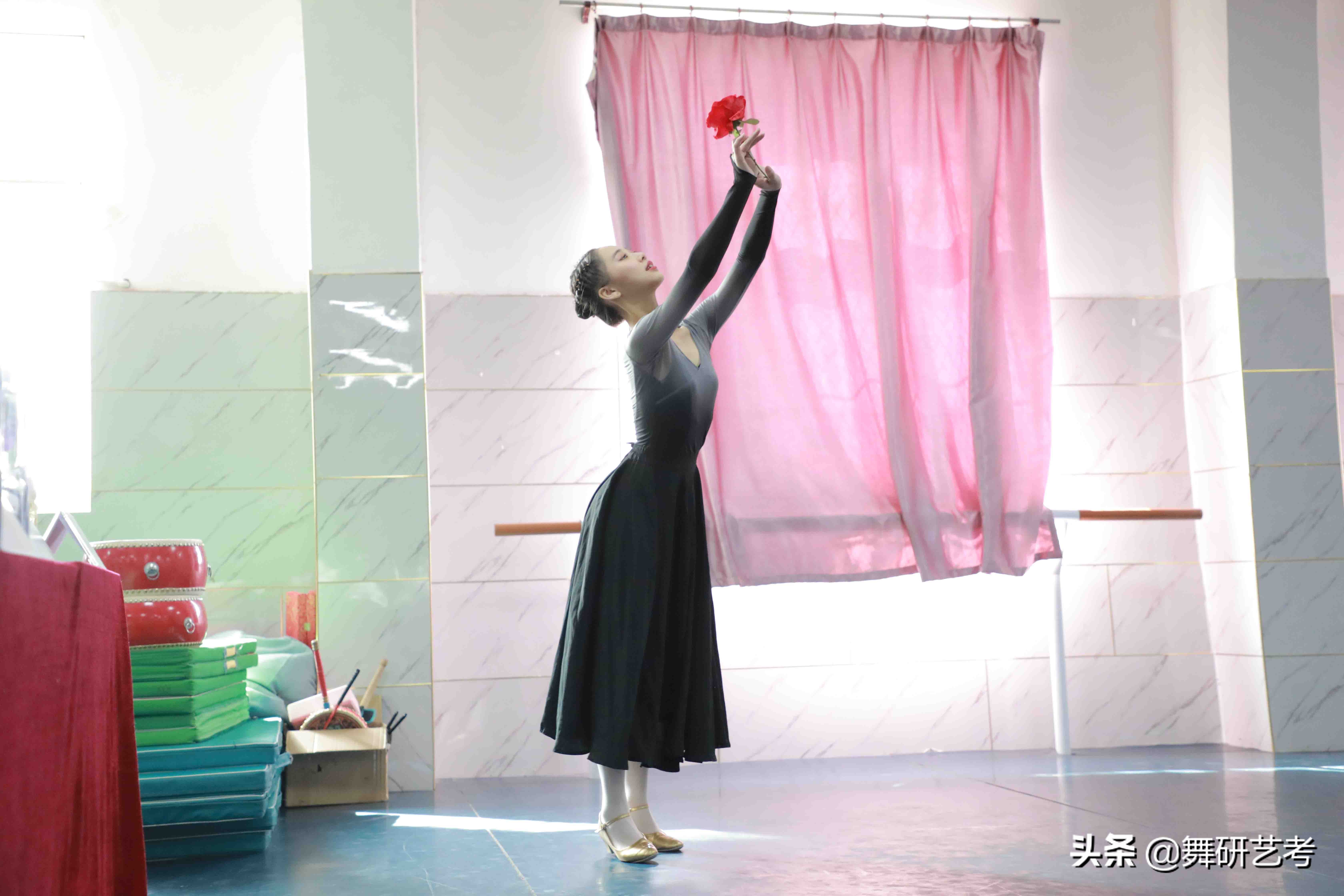 艺考舞蹈适合矮个子的舞蹈,高考舞蹈艺考考什么舞蹈