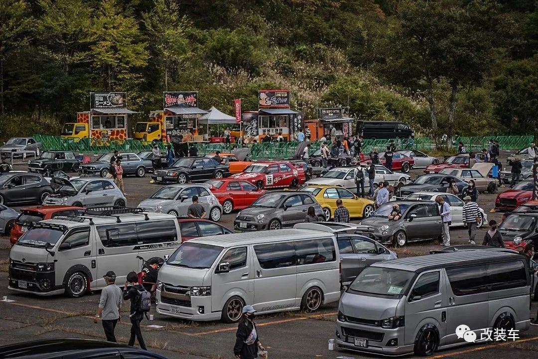 新款丰田威尔法改装,奶爸车改造老霸道