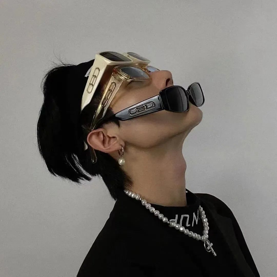 头像高级小众男士用,头像高级小众动漫女