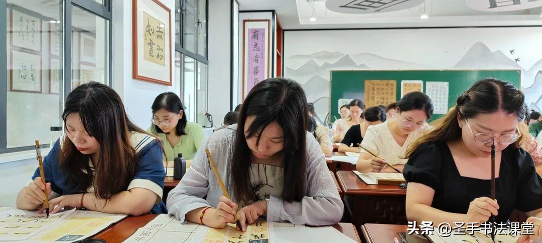 中小学毛笔书法教与练系列,毛笔书法教学技巧培训班