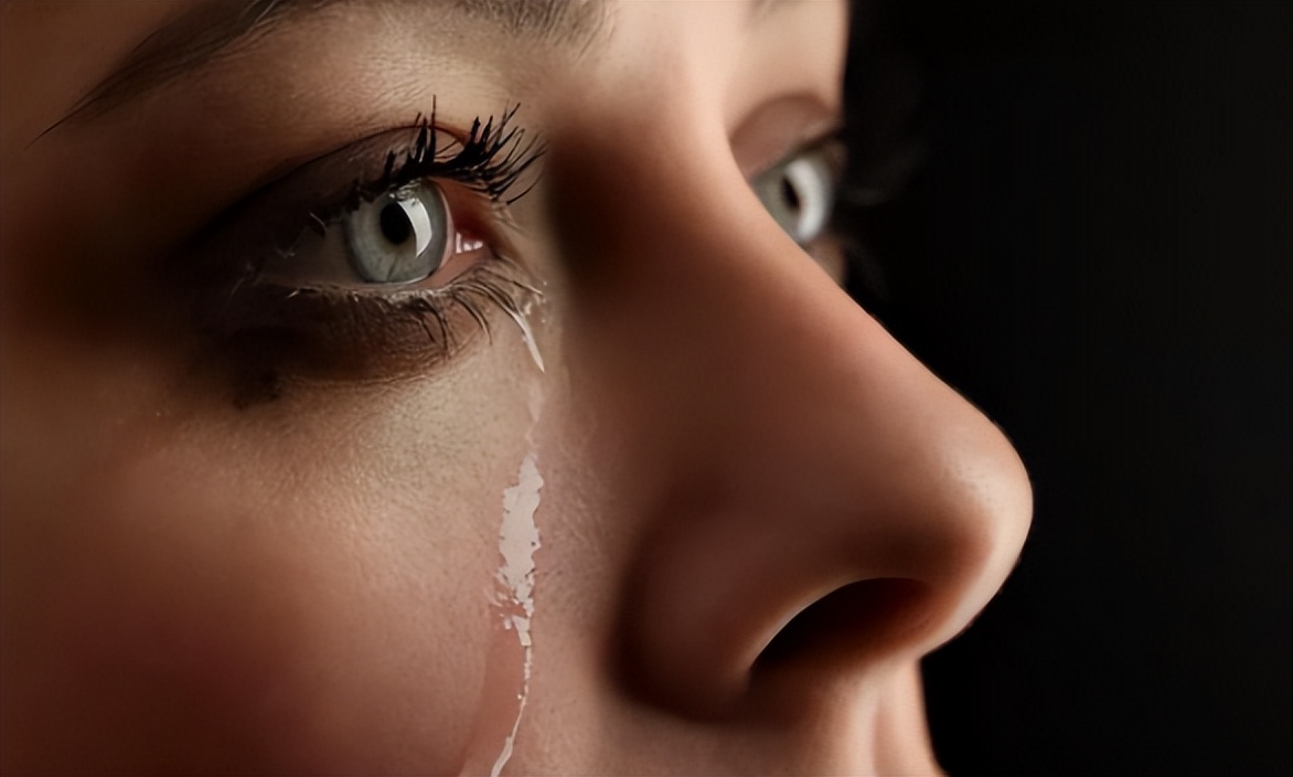 电击、殴打、*虐性**！400亿的“人间炼狱”，竟是家长们亲手打造的