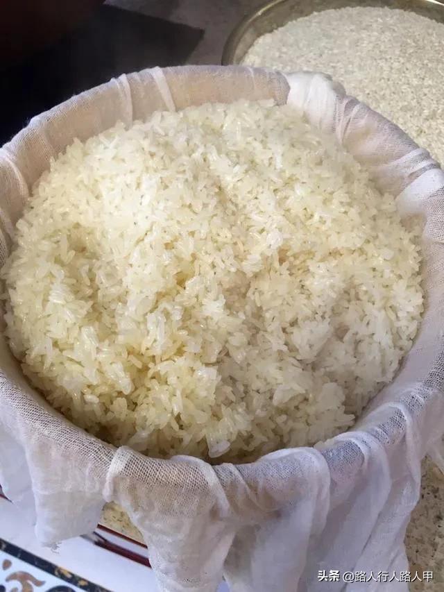 剩下米饭发酸可以做甜酒吗,馊的米饭能做酒酿吗