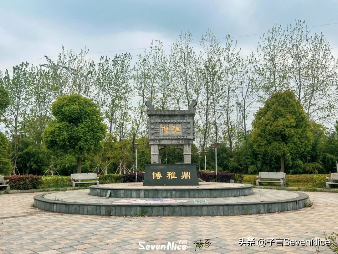 江西外语外贸职业学院学费多少,江西外语外贸职业学院报名代码