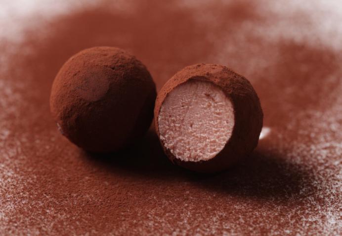 送礼送到心坎上七夕首选这些零食,七夕情人节送你一份好吃的零食