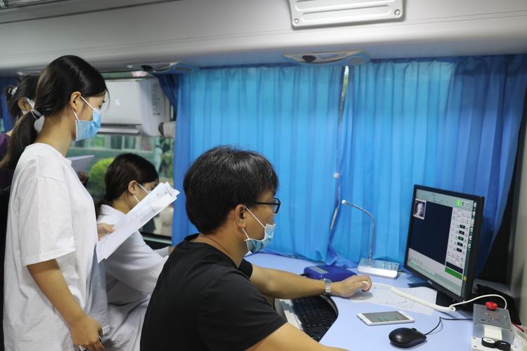 16岁女生肛裂正常吗,26岁女孩肛裂用啥药