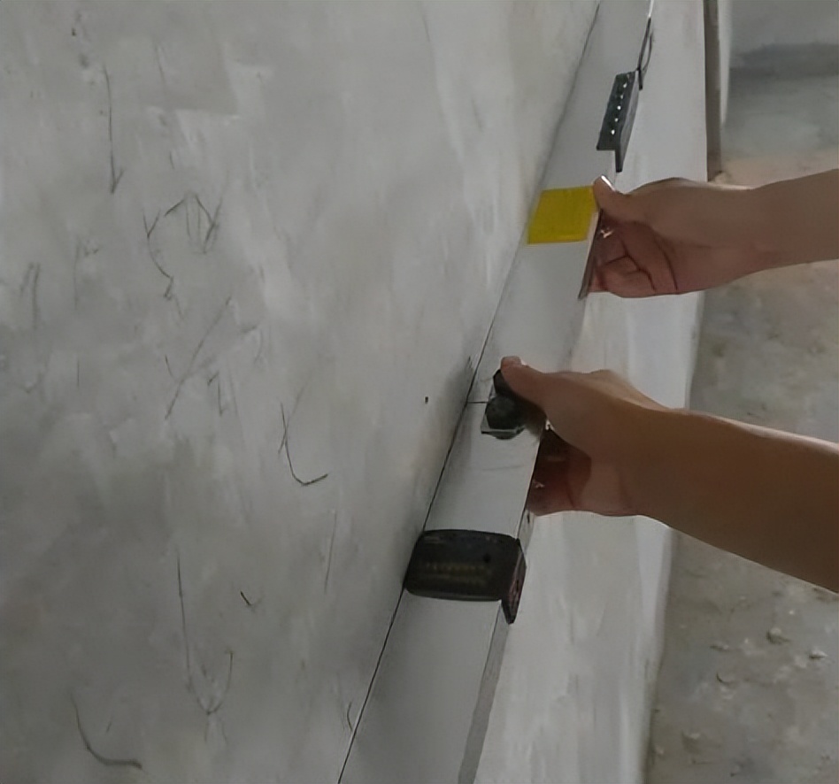 稻草泥漆和乳胶漆哪个划算,乳胶漆跟稻草漆施工工艺一样吗