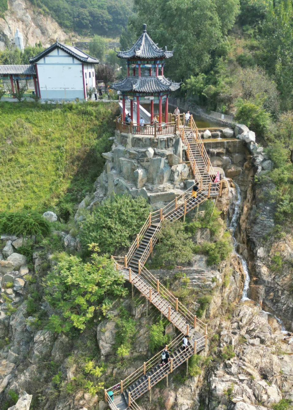 济南近郊旅游专线,济南开通的几条旅游线公交不错
