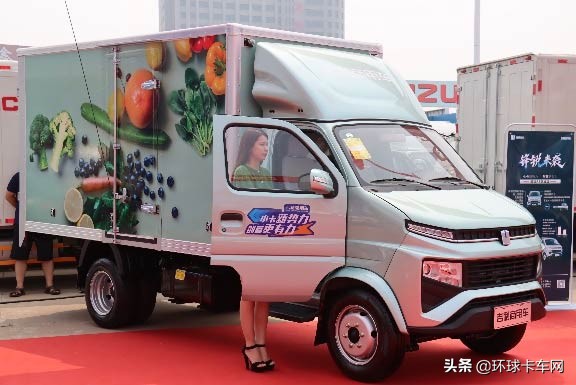 吉利汽车的转型成功案例视频,逆势上扬新能源汽车进入高光时刻