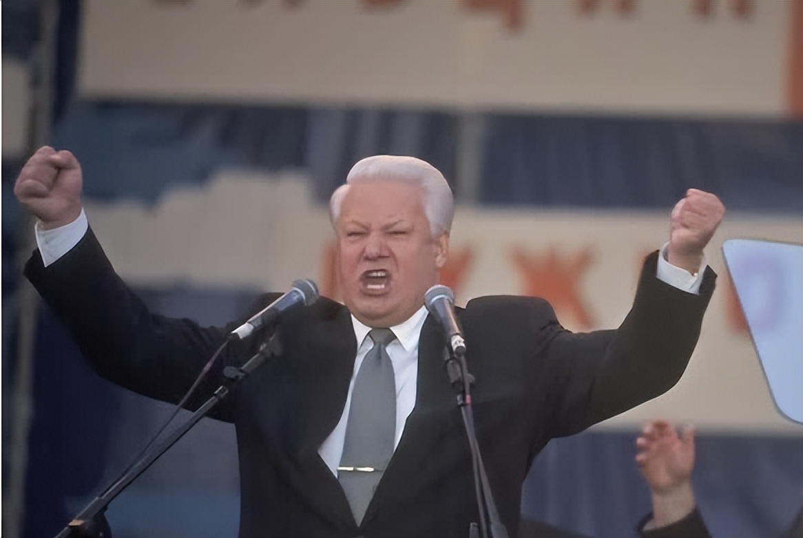 武契奇塞尔维亚和普京,塞尔维亚武契奇普京