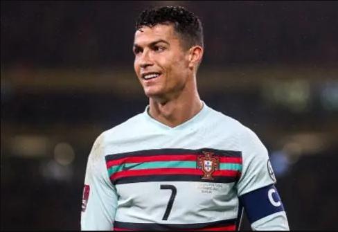 感动，游子回家2.0！C罗联系老东家，遭8大豪门拒绝，球王想家了