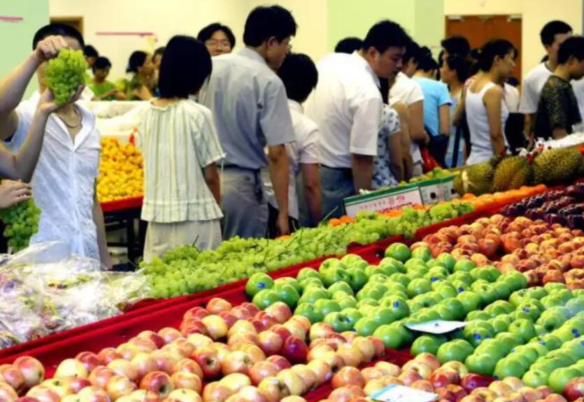 小伙开水果店三个月赚20万,80后保安开水果店一年狂赚100万