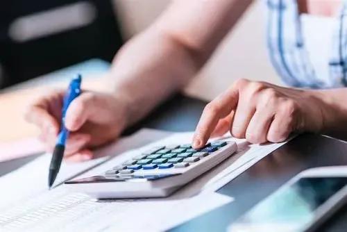 会计电算化就业前景和待遇,会计专业现在还是热门专业吗