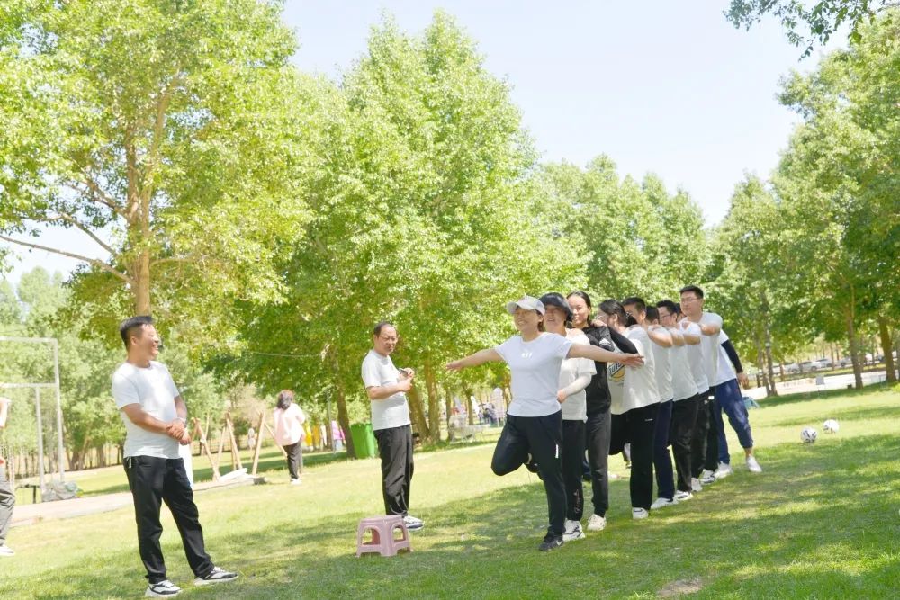 【*党**建引领】武川县人民法院组织开展迎“七一”暨“踔厉奋发担使命，砥砺前行勇争先”户外拓展训练活动