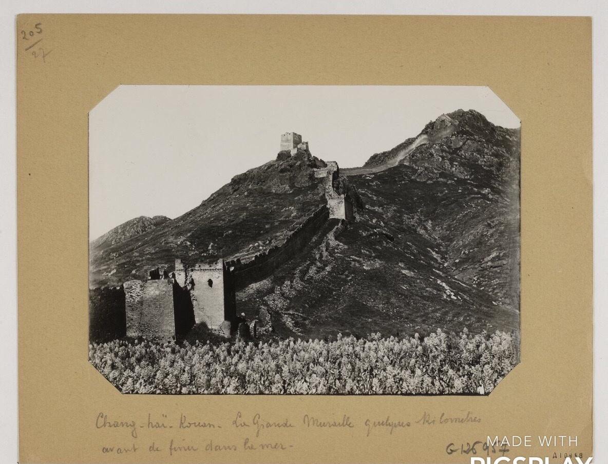 侵华日军*行暴**照片，女子为活命，脱下衣服让日本人拍摄*辱侮**