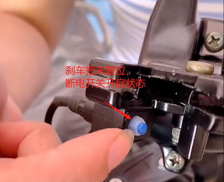 电动车半路不走怎么去维修点,电动车不走推不动怎么回事