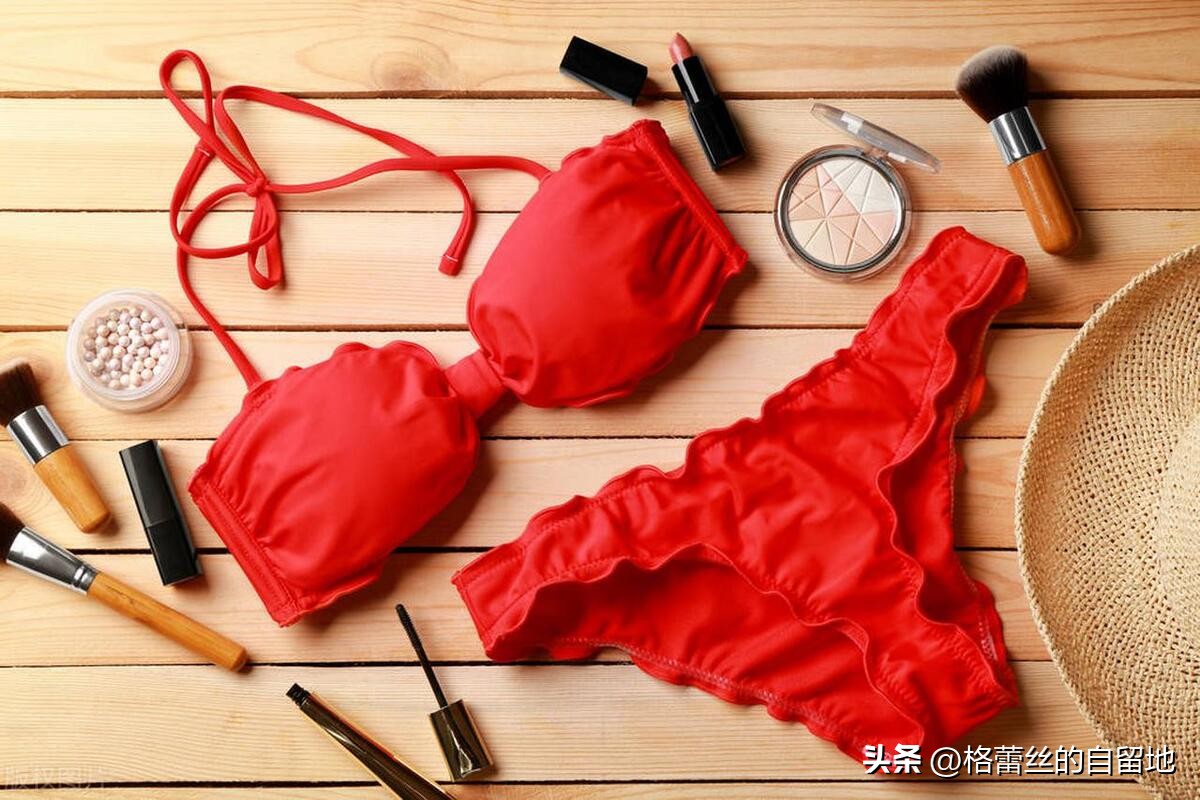 比基尼：世界上遮体面积最小的泳装，曾因“有伤风化”而遭到封杀