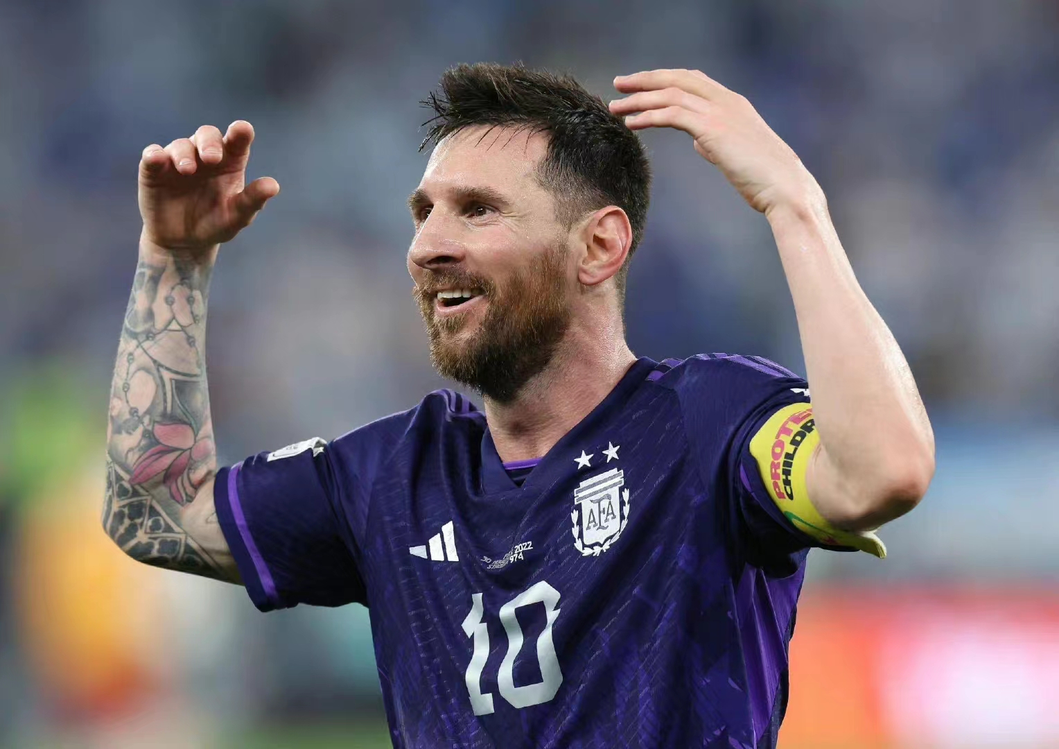 莱因克尔评论梅西,莱因克尔发文祝贺梅西