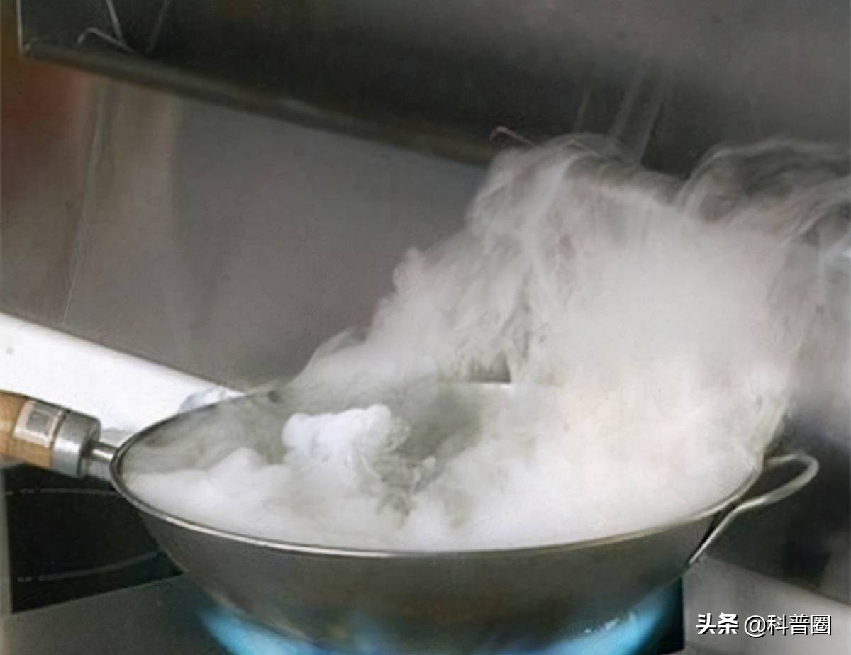 不粘锅真的有致癌物质吗,不粘锅害人吗