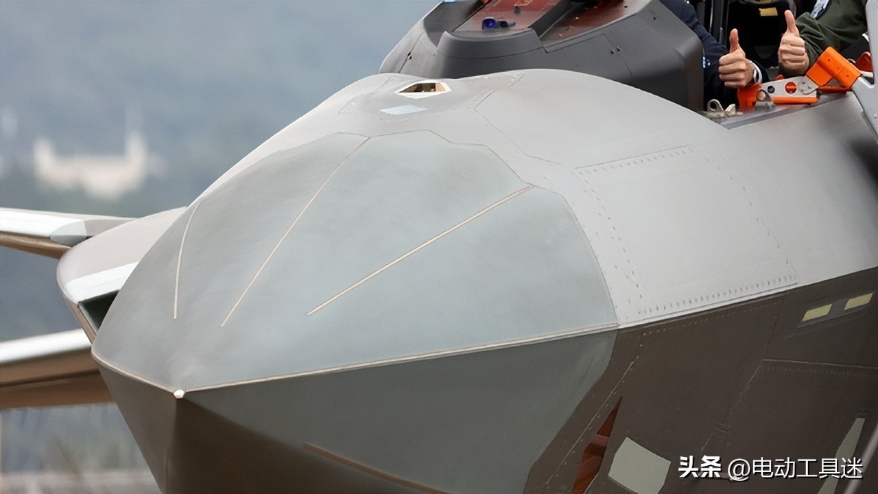 美军三架飞机被雷劈坠机没,美国战斗机坠毁原因有哪些