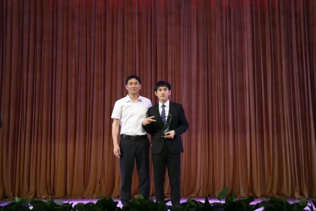 毕业生专访|山东工商学院郝子华：且行无疆至，生苍终途归