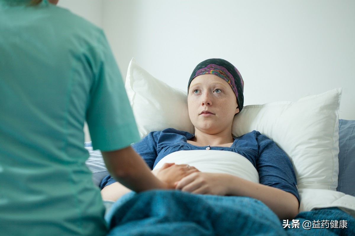 卵巢癌6次化疗停止后多久会复发,卵巢癌复发转移到盆腔还能活多久