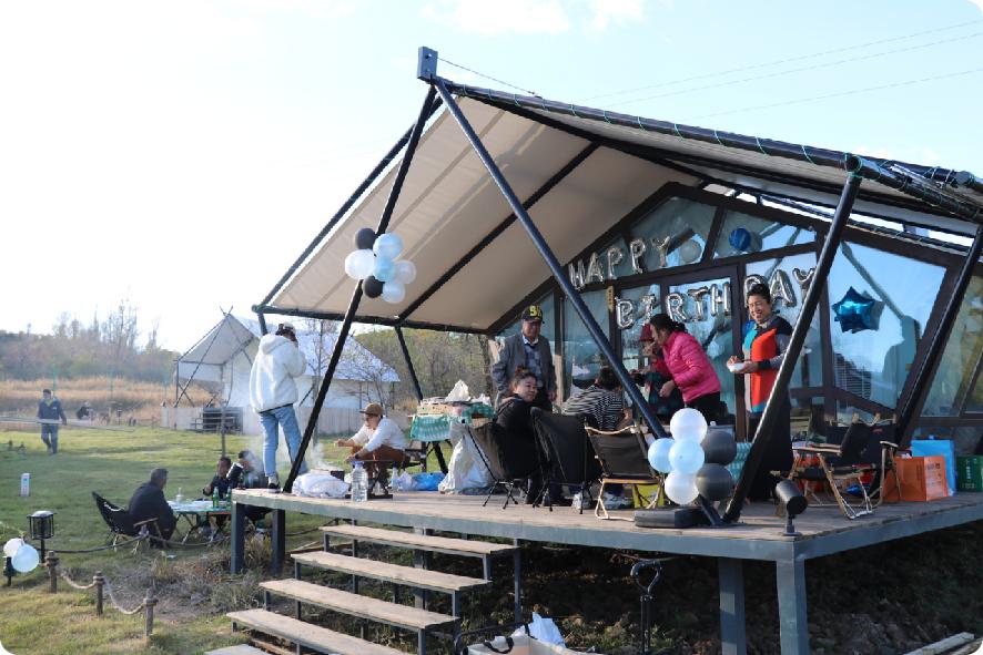 可以驱车直接上山的露营地,大自然馈赠的绝佳露营地