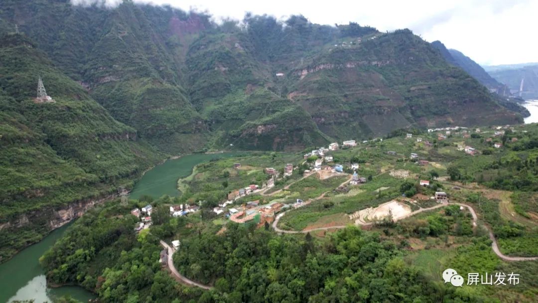 记者带你看民宿,记者带您云游老君山