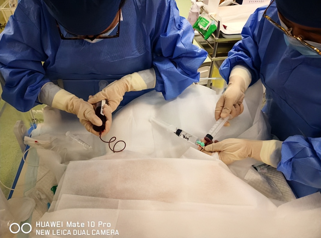 高龄二胎产子,宝宝全身换血四遍才得救!只因妈妈少做了项检查