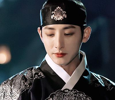 韩国浓颜系帅哥,浓颜系顶级颜值的帅哥